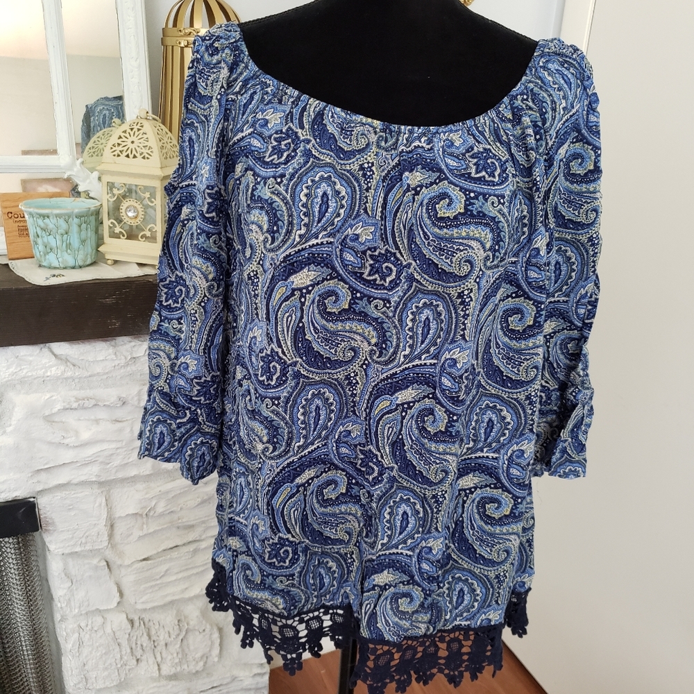 Westport blue paisley boho blouse. Size 1X